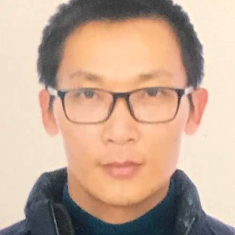 寂寞就浮光的照片