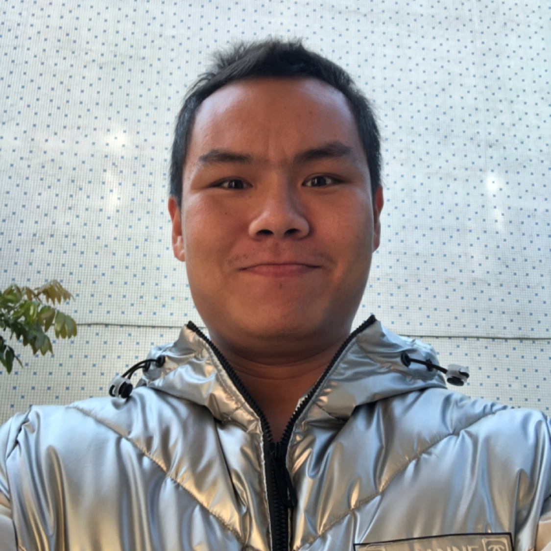 沉静闻缥缈的照片