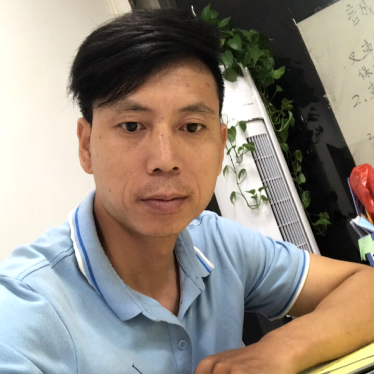 熊廷兵的照片