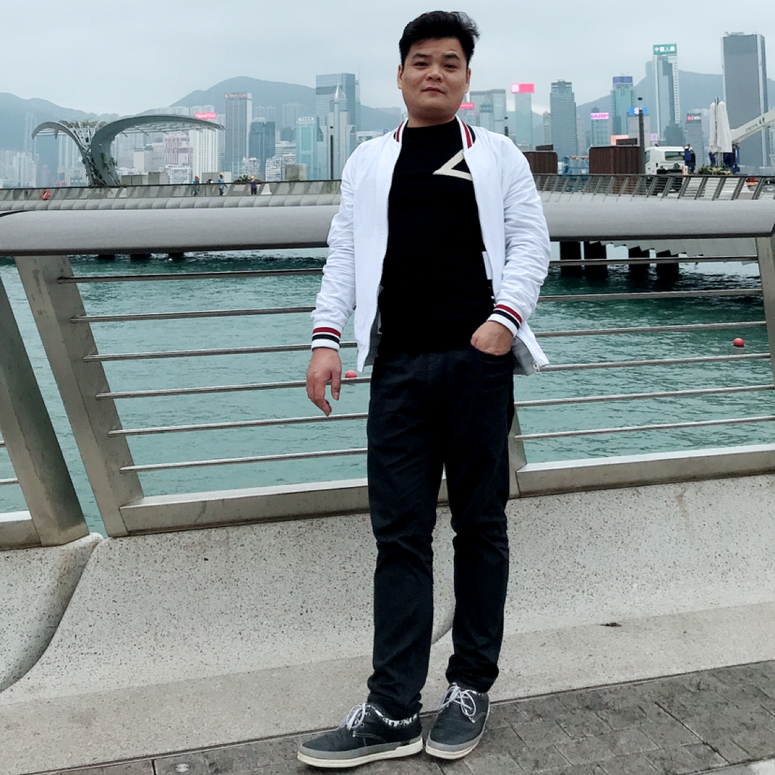 蚂蚁温婉的照片