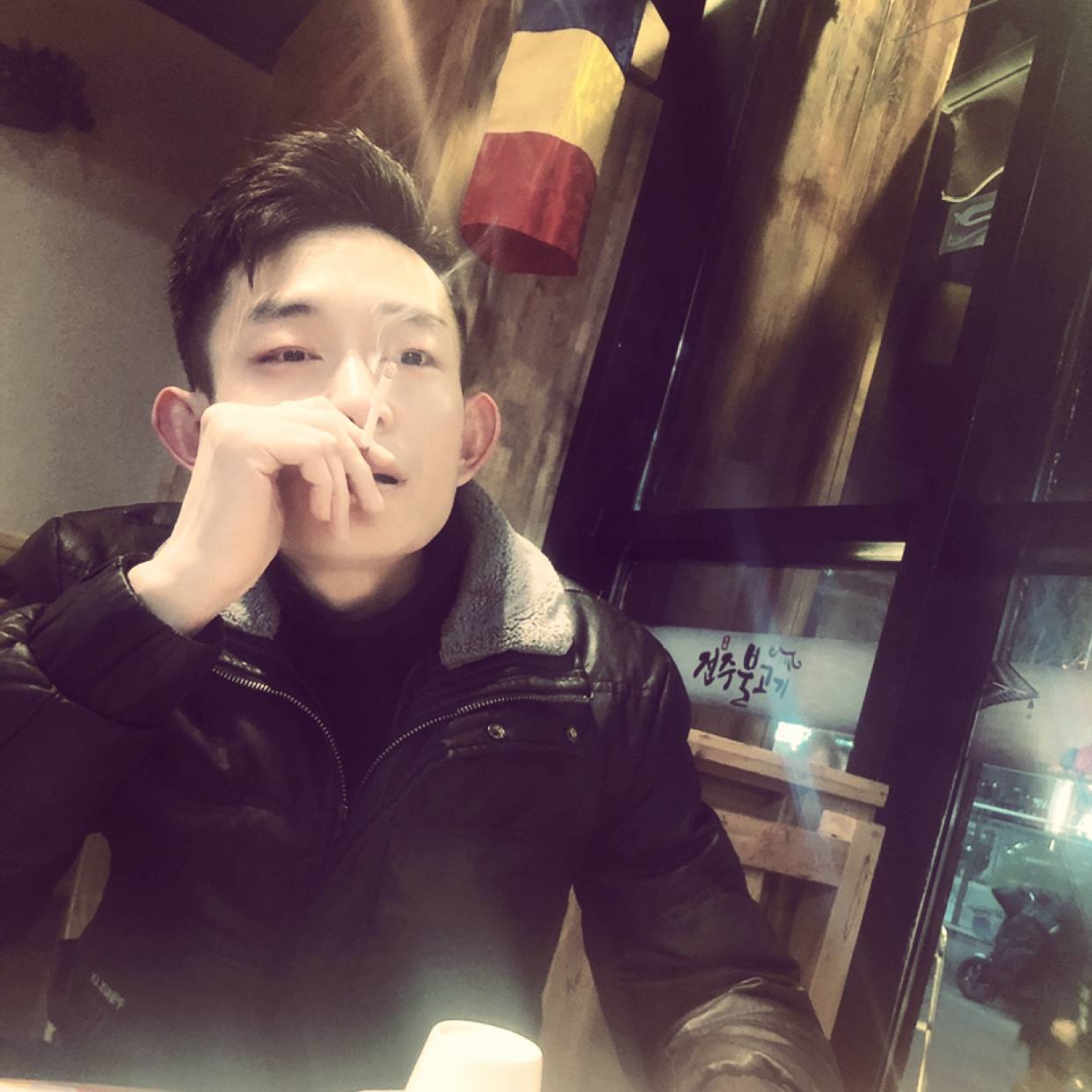 睫毛膏烂漫的照片