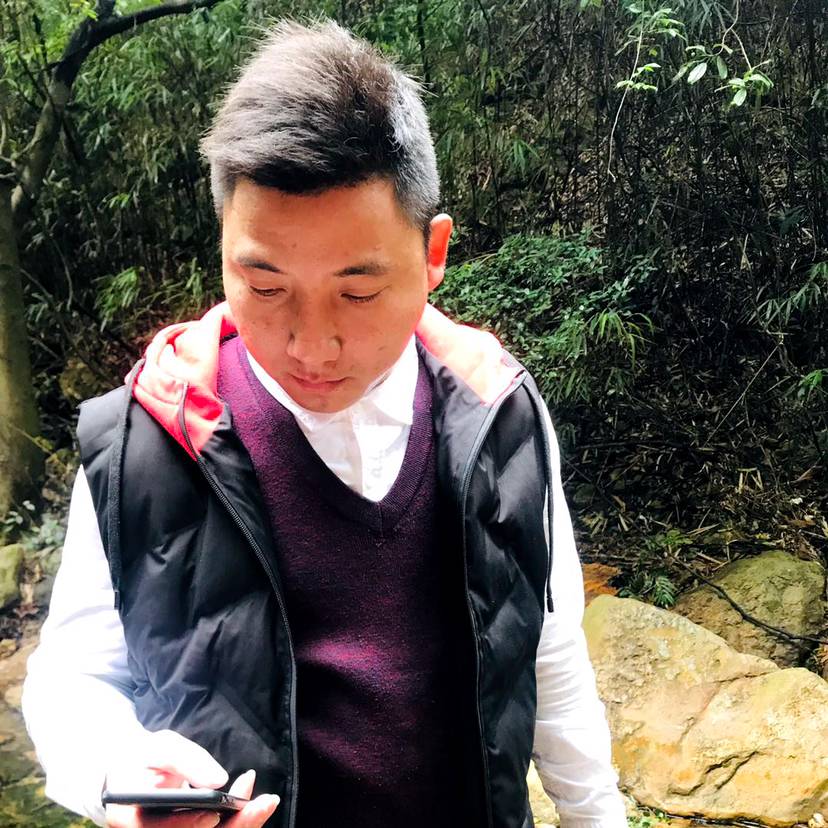 @秋风扫落叶的照片