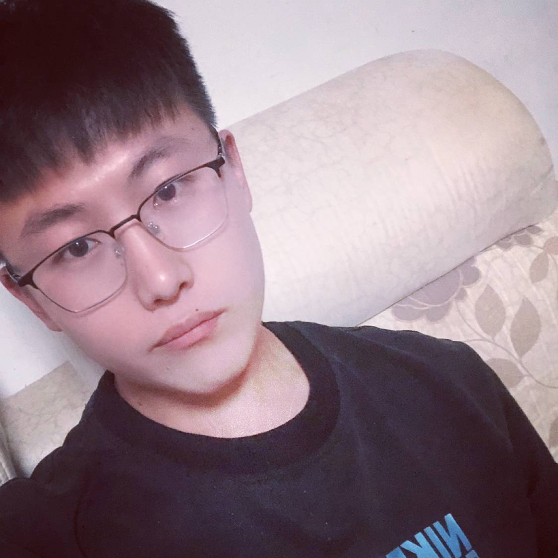 六月的肖邦的照片