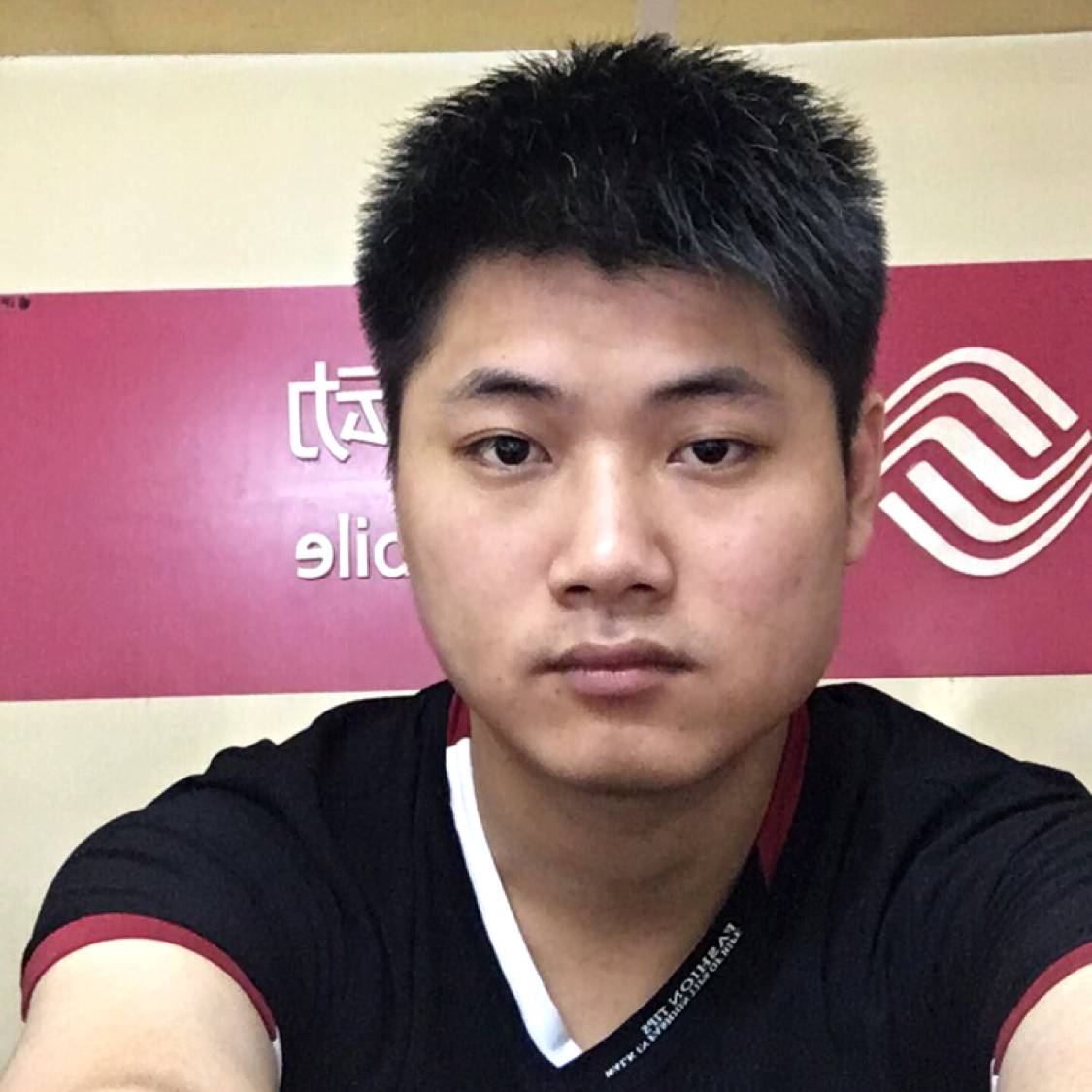 热心請摩托的照片