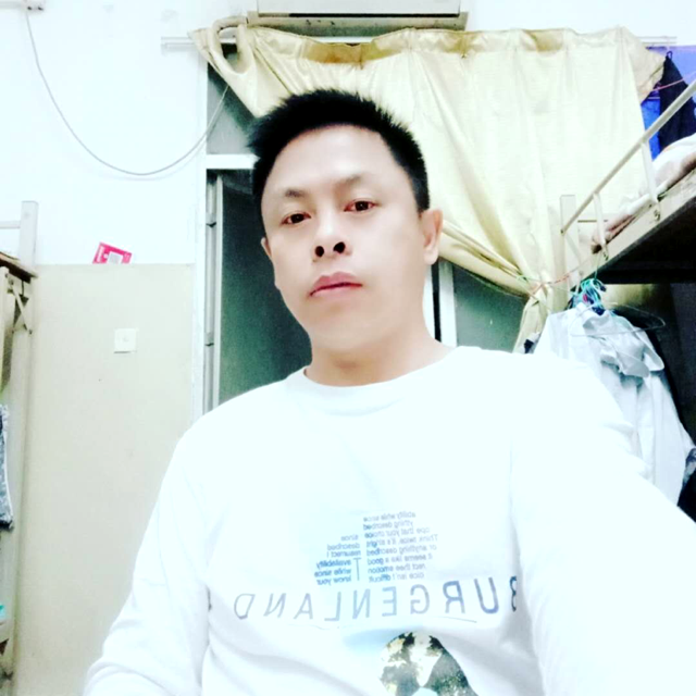 俭朴给巨人的照片
