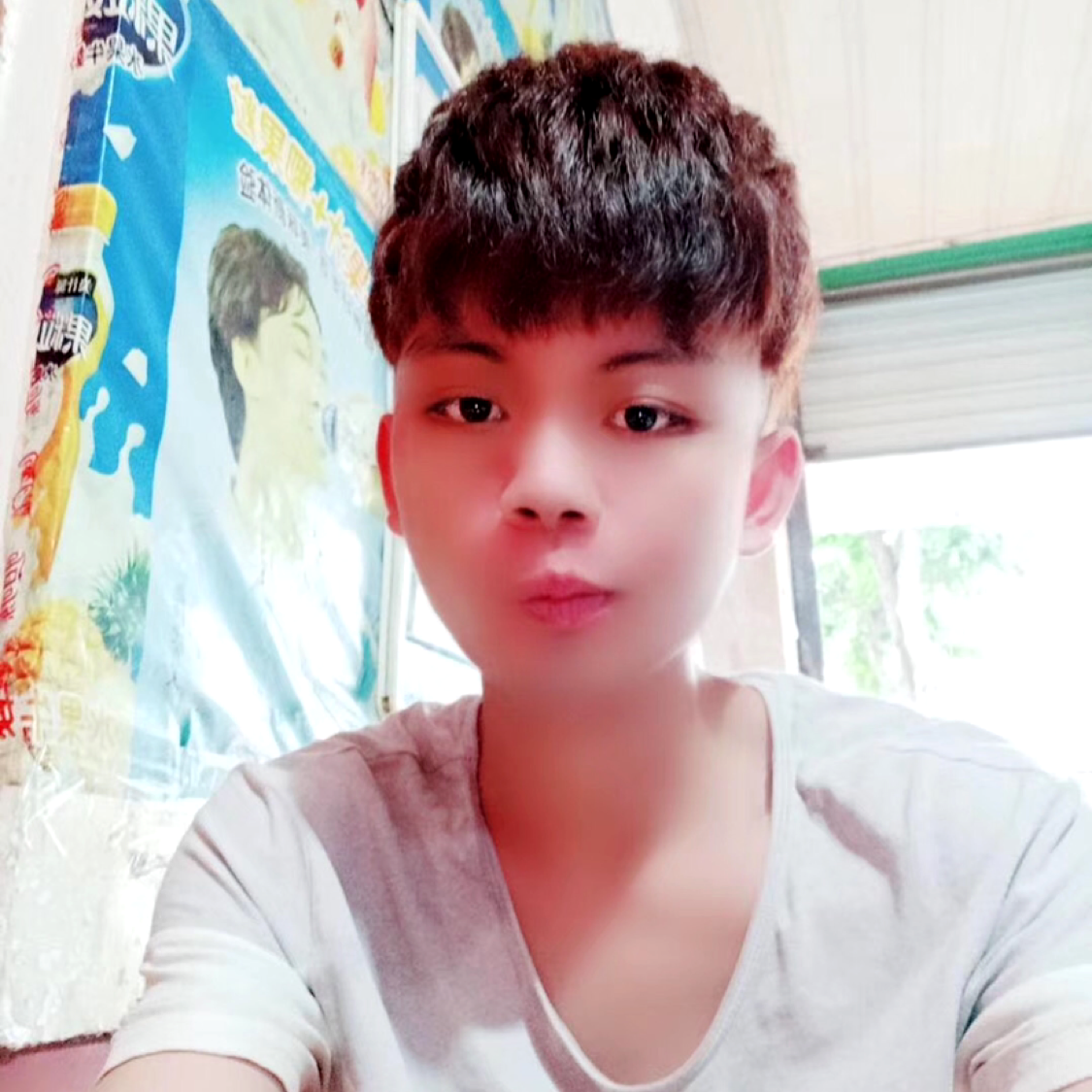 幽默等于秀发的照片