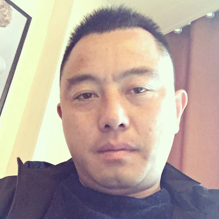 调皮方初妆的照片