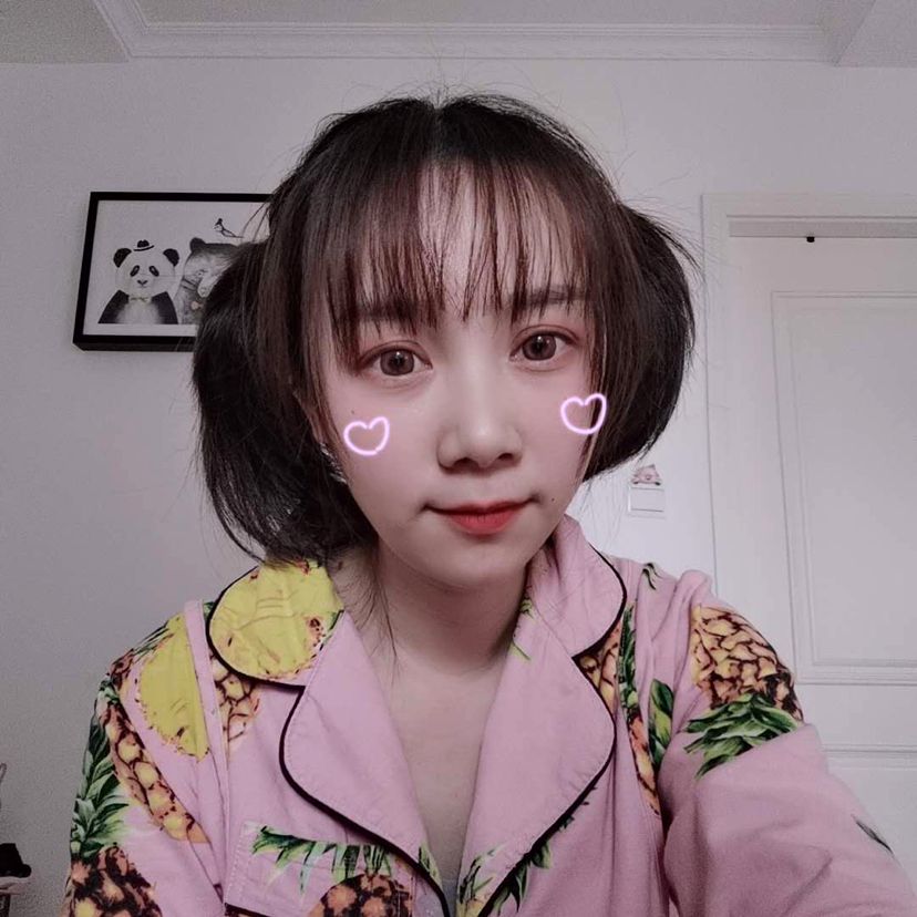 勤恳挽手小蜜蜂的照片