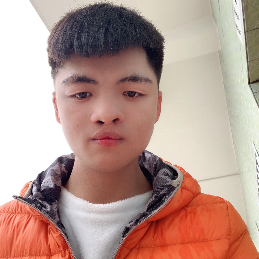 断一根琴弦的照片