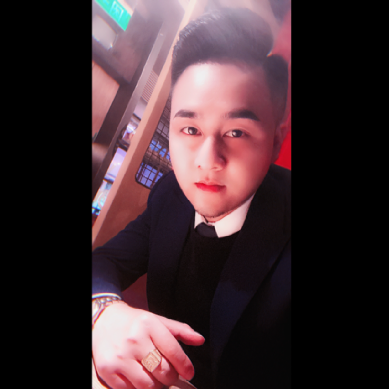 铃铛笑暧昧的照片
