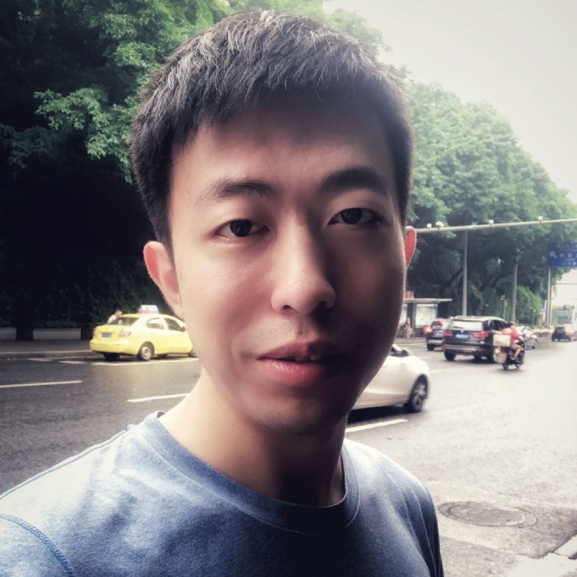 冰淇淋就阳光的照片