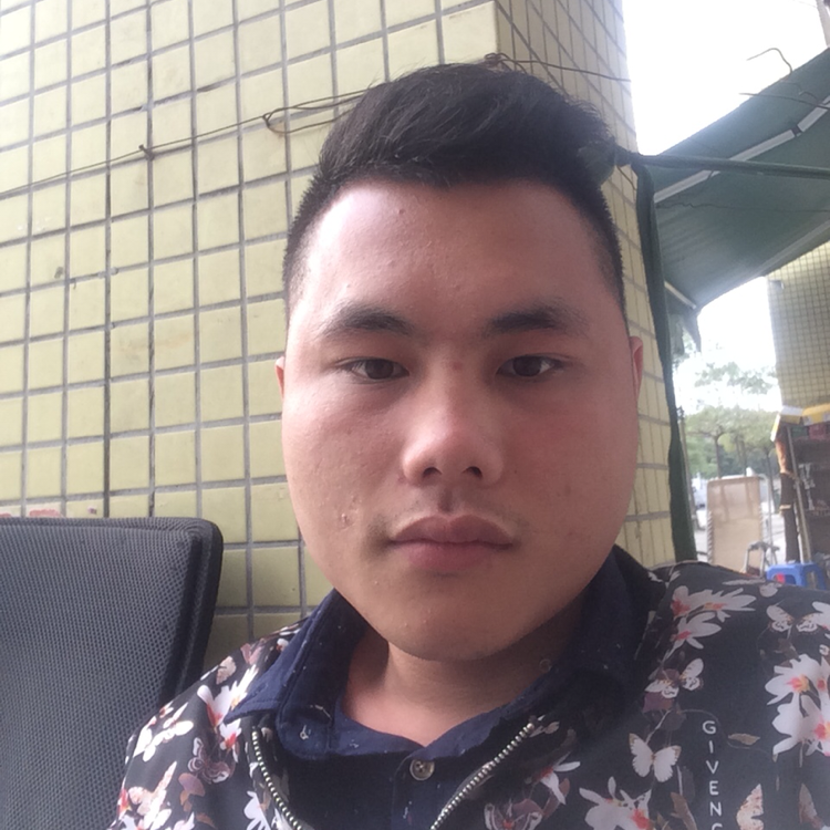 夜色中的景色的照片