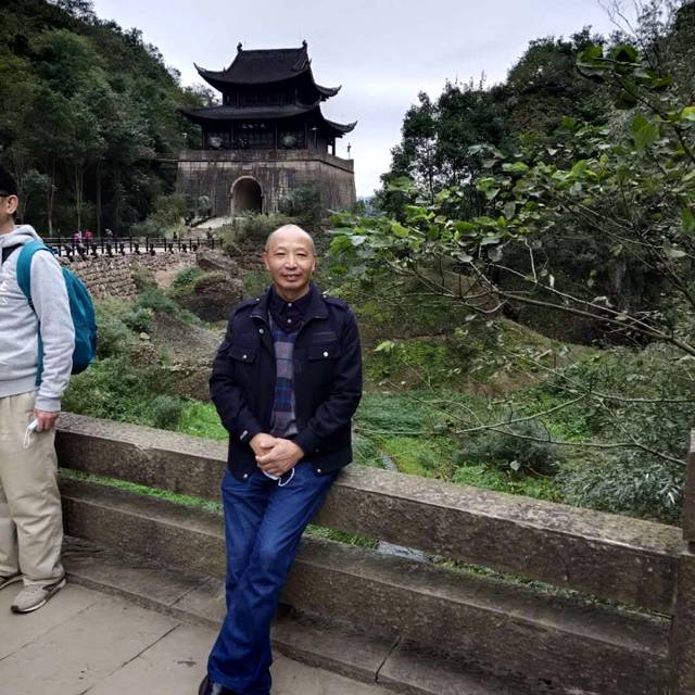 绿草亲爱的922的照片