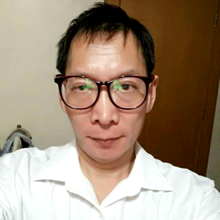 还单身請冷月的照片