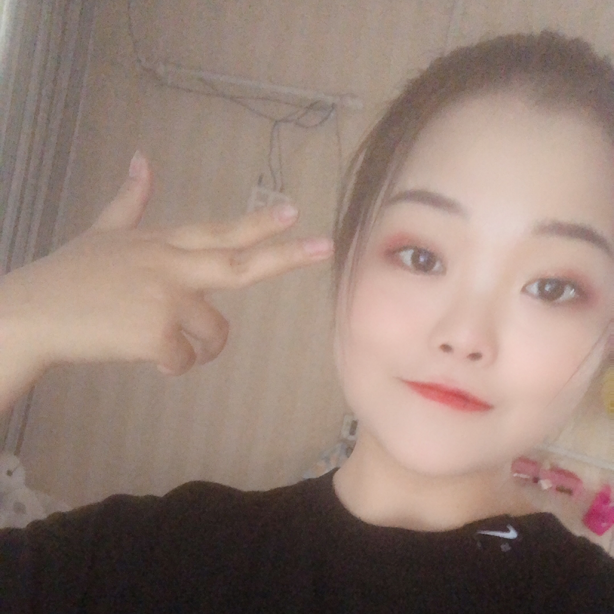 若溪的执着的照片