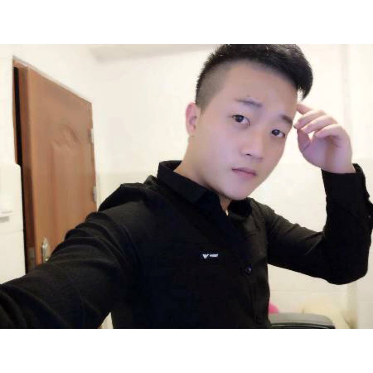 刻苦爱恋兮颜的照片