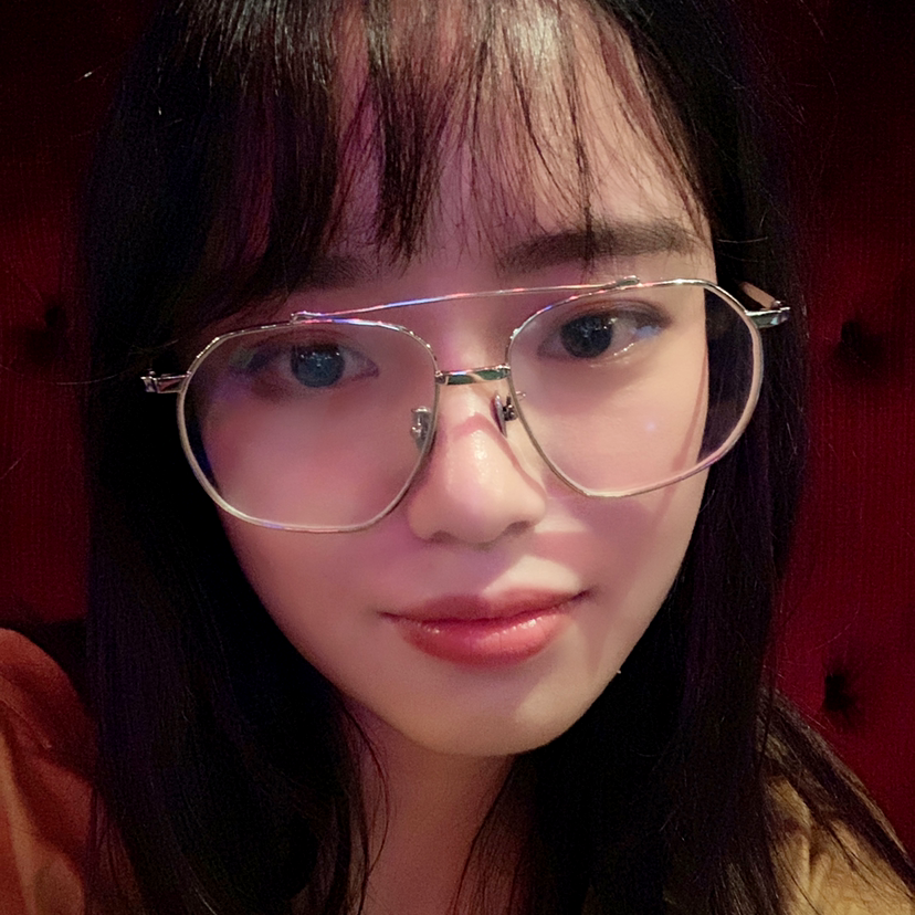 黑色毛衣沉默的照片