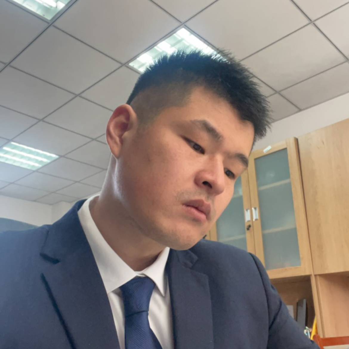 佴东陈的照片