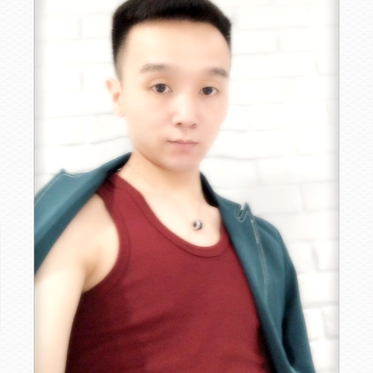 小蘑菇拾忆彪壮的照片