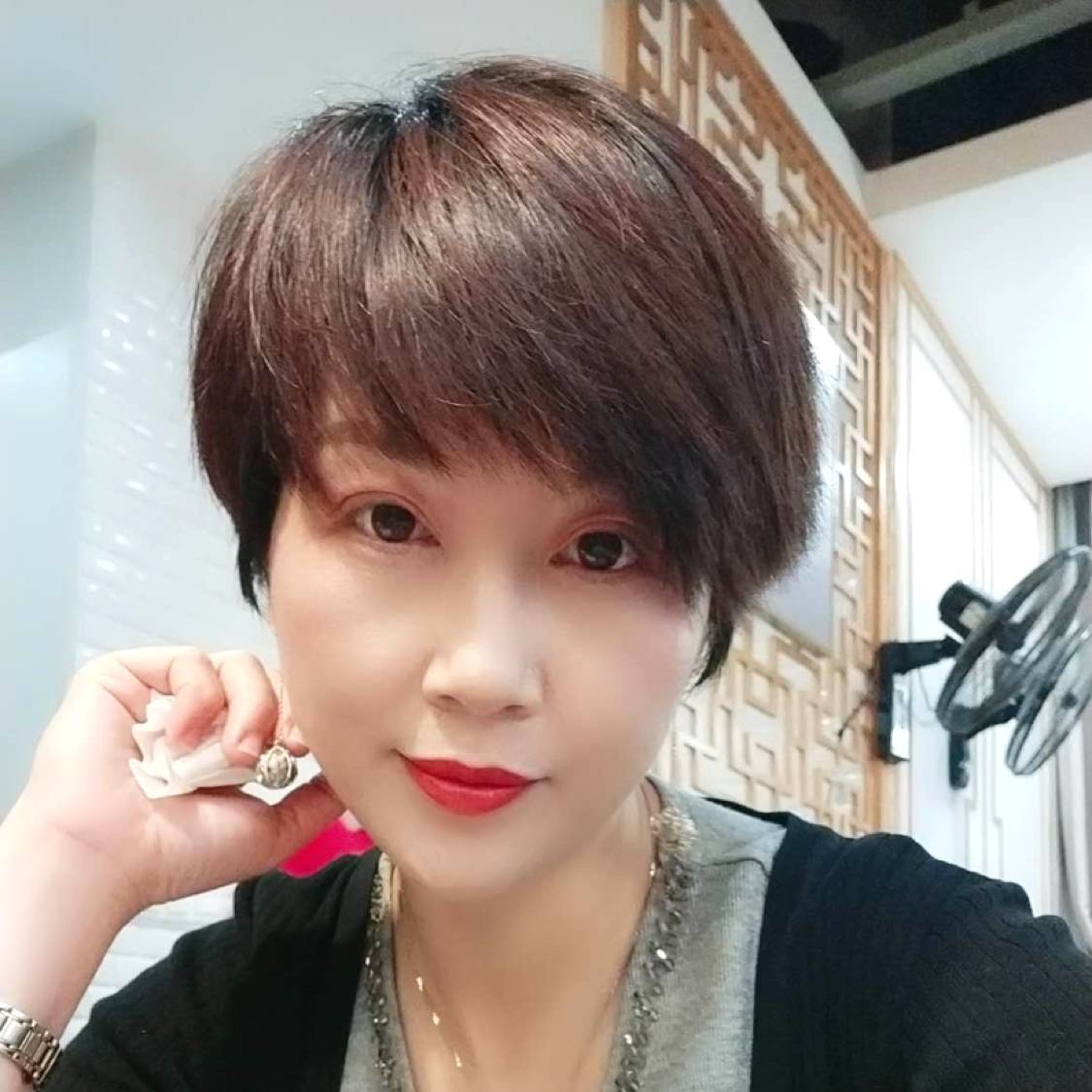 三号门邱秋的照片