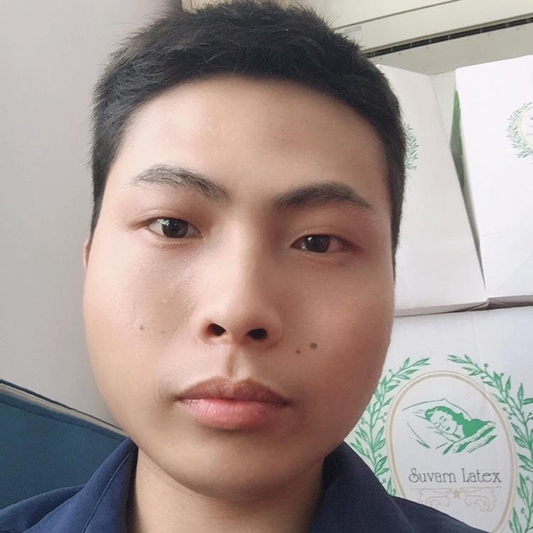 邓寻的照片