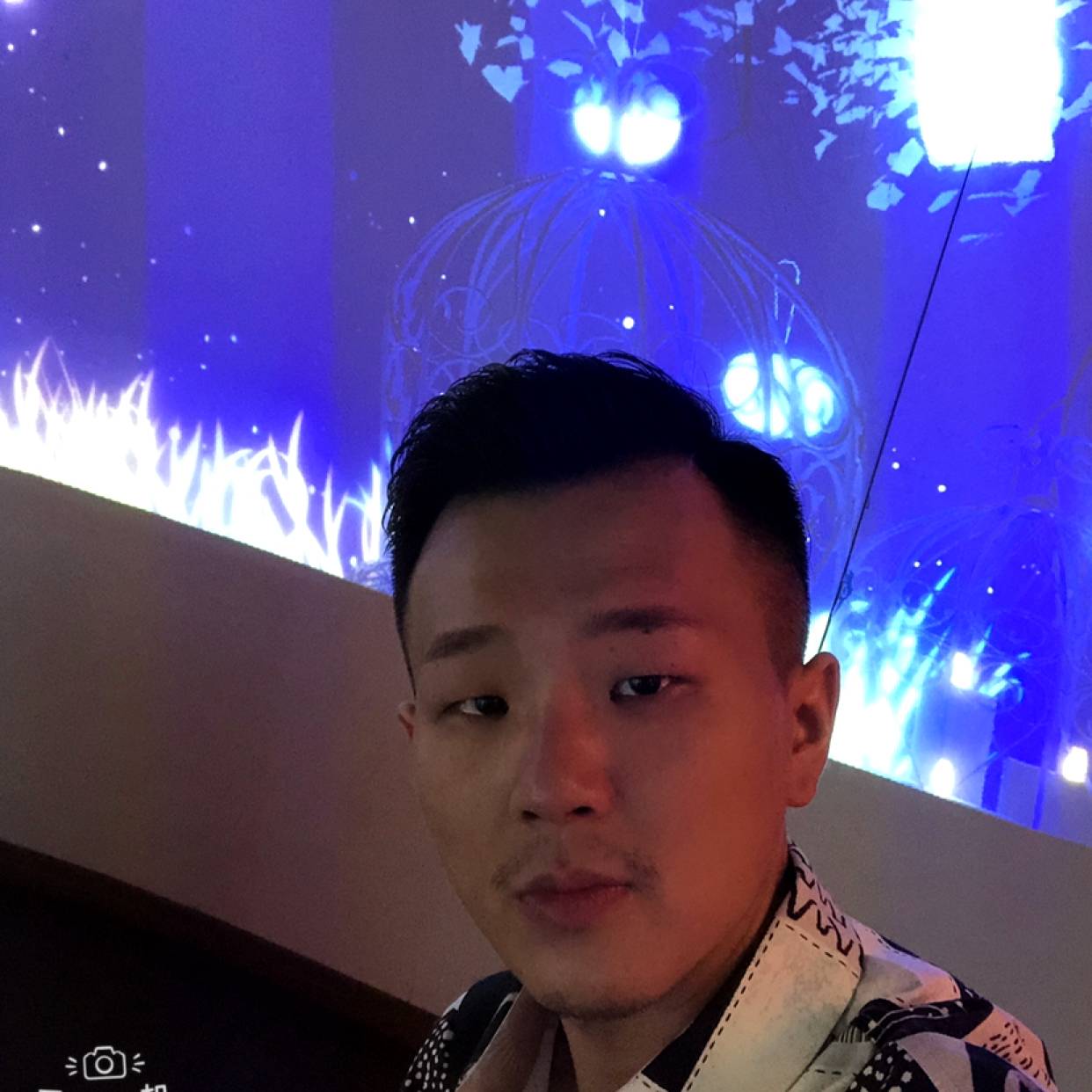 艾瑞克，的照片