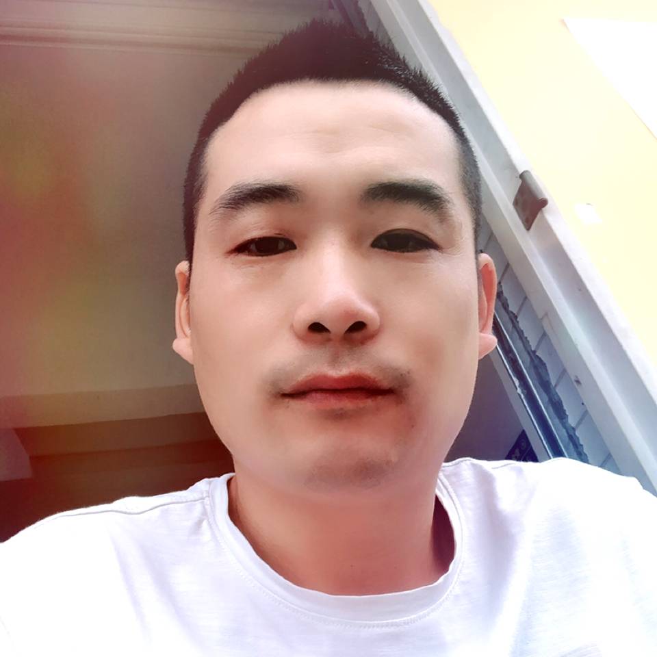 烂尾楼的照片