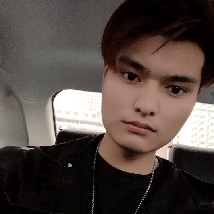 爱意随风起。，的照片