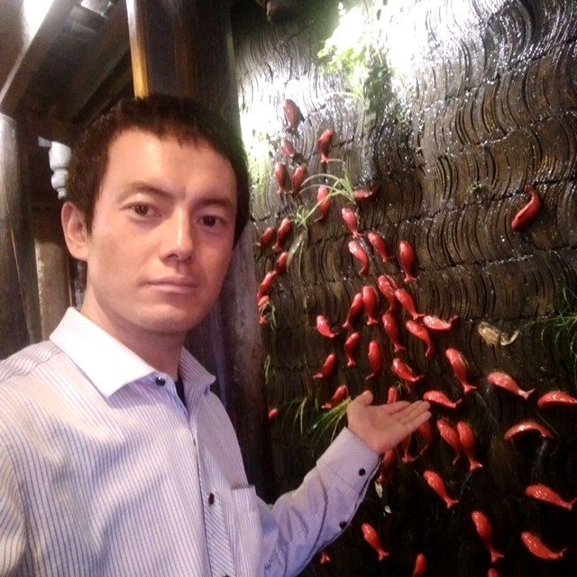 眯眯眼漫步宝贝的照片