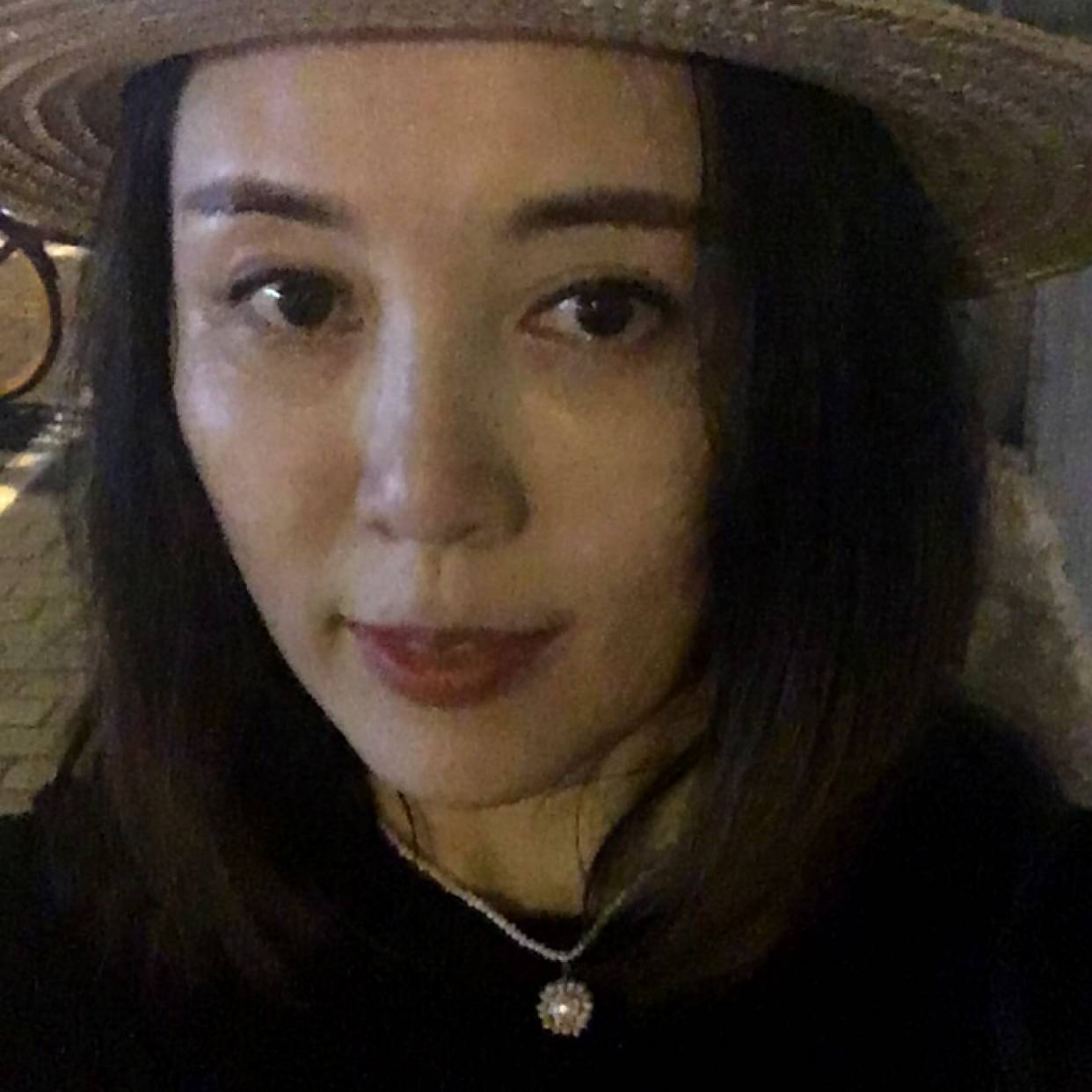 漠然冷月的照片