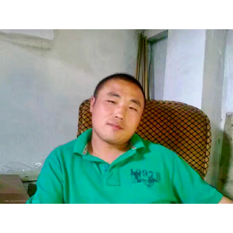 高高浅吻花卷的照片