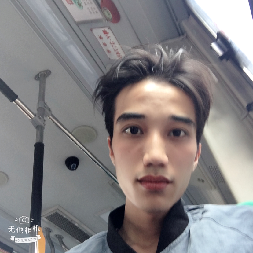 墨浩的照片