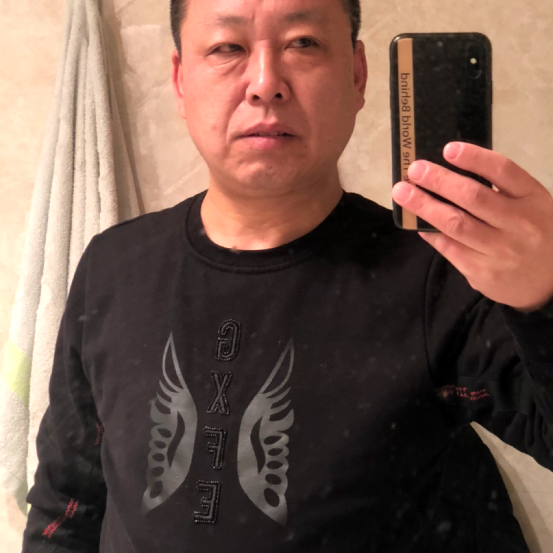 优雅爱恋羽毛的照片
