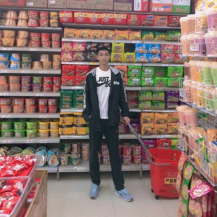 陌生初安的照片