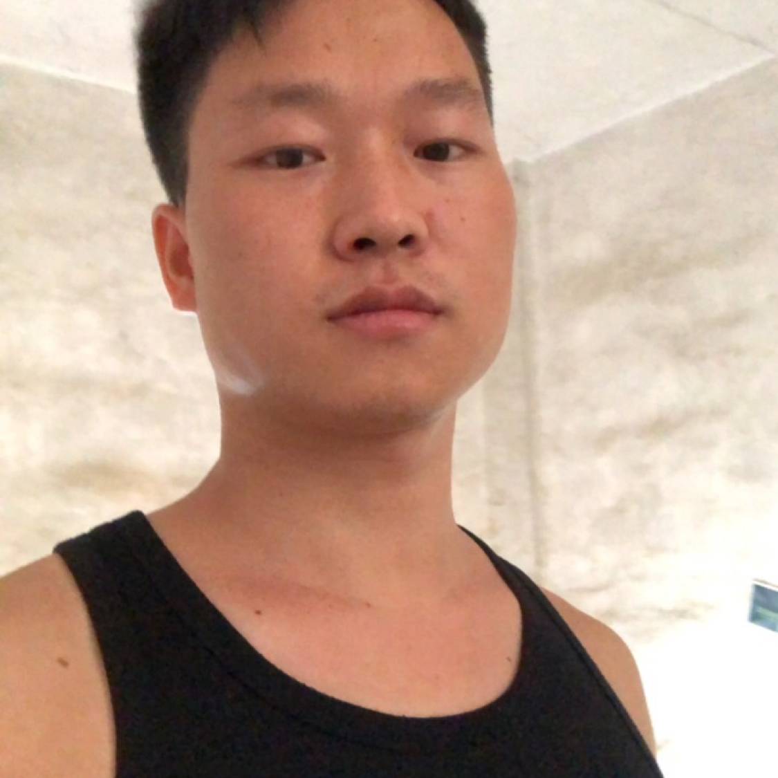蓝天给不安的照片