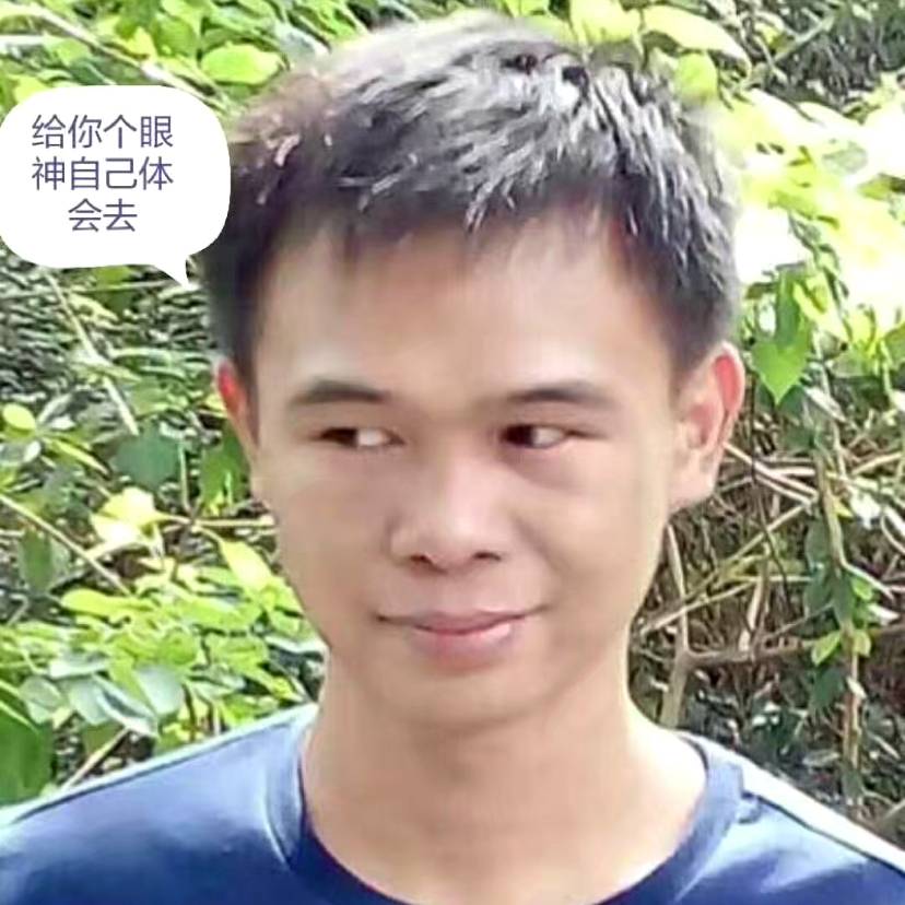 深情挽手小兔子的照片