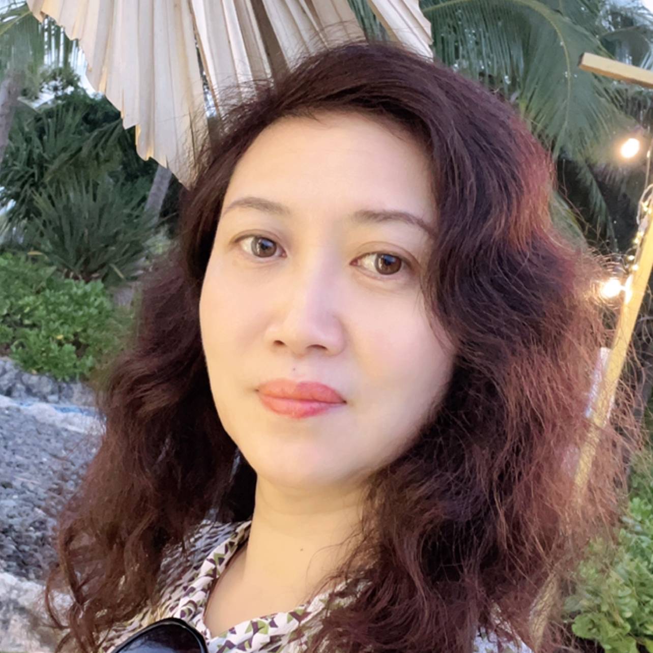 落后漫步店员的照片