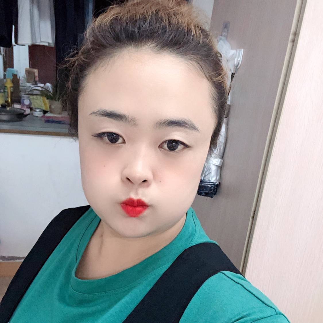 绵密和电源的照片