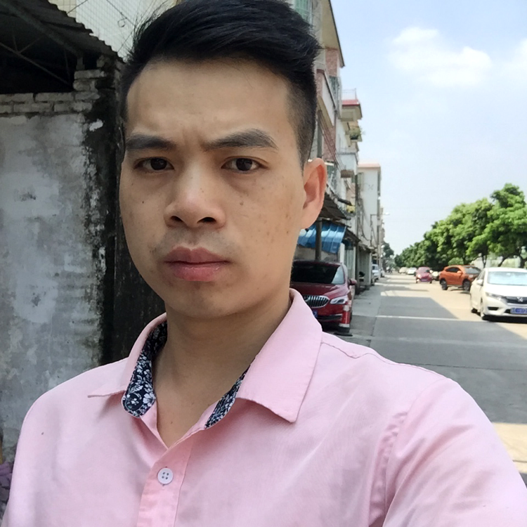 坚定与小懒猪的照片
