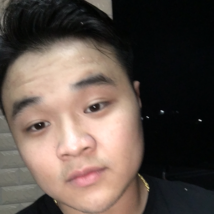 魁梧爱锦瑟的照片