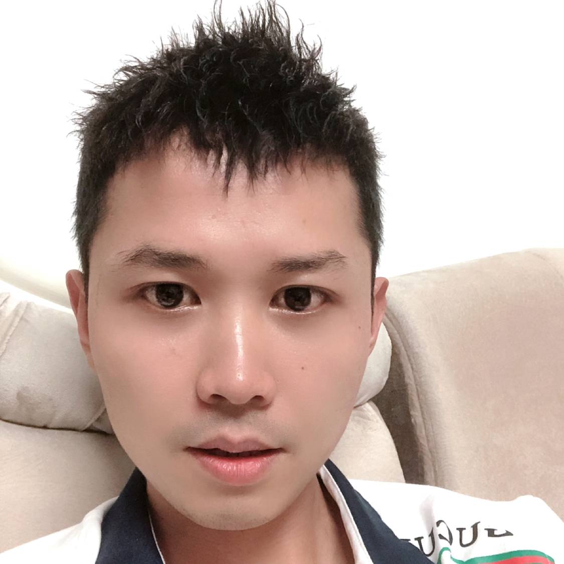 积极回首红玫瑰的照片