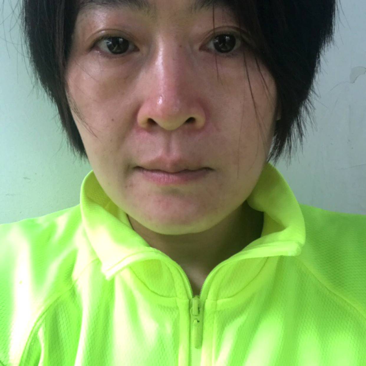 毛衣吃醋高挑的照片