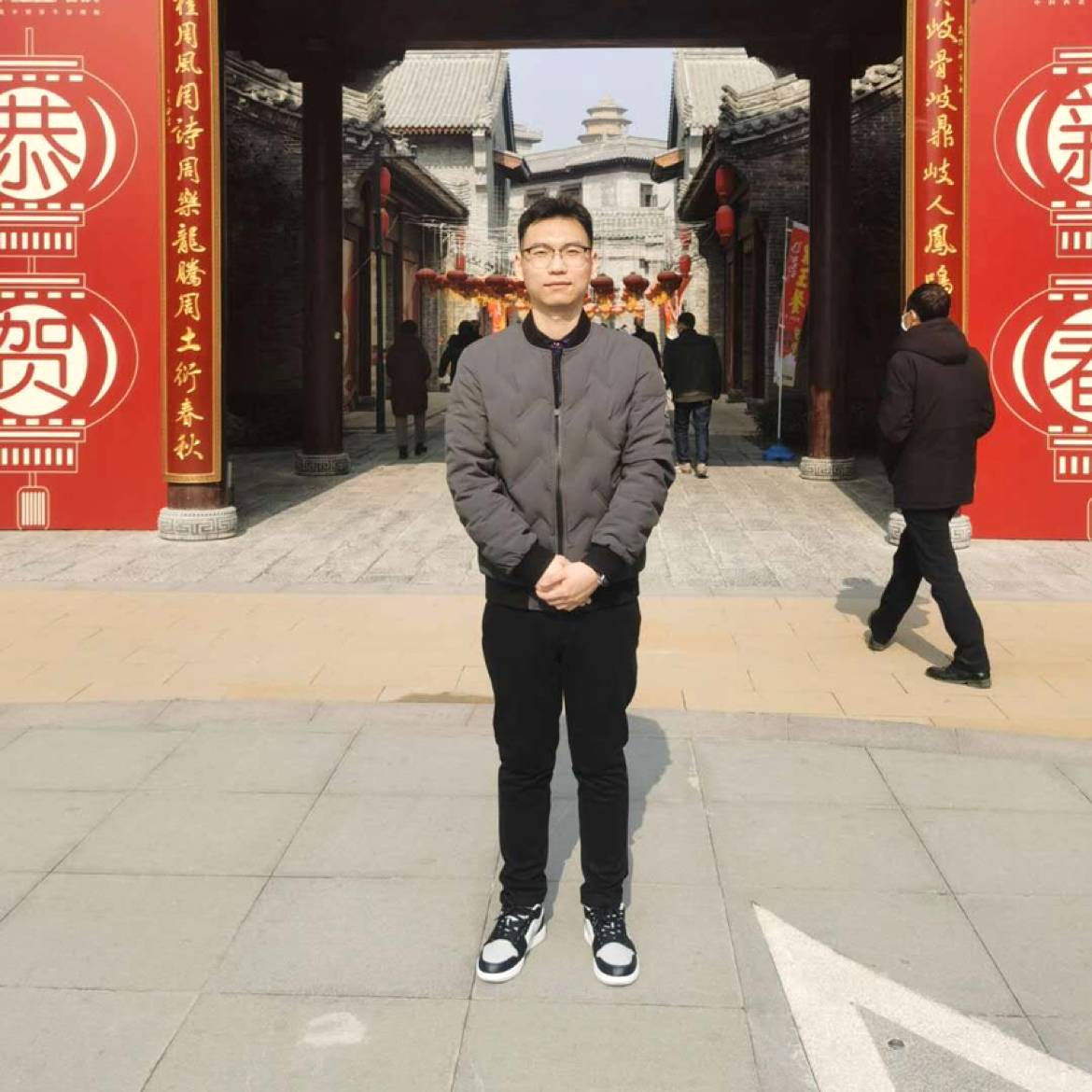 清风对面吹的照片