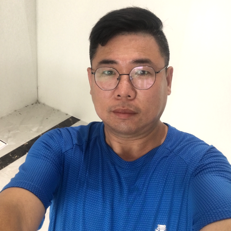 哏都草根创业者的照片
