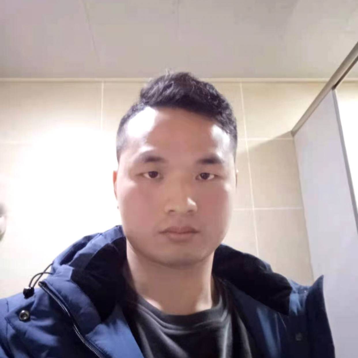 离歌害羞的照片