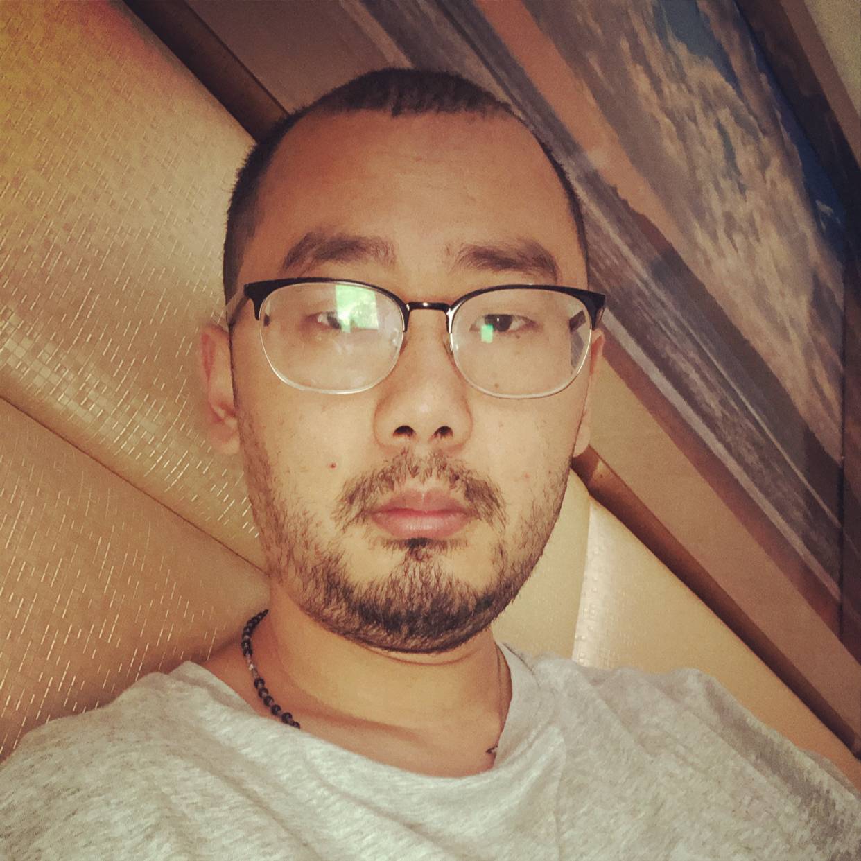 大龄中年的照片