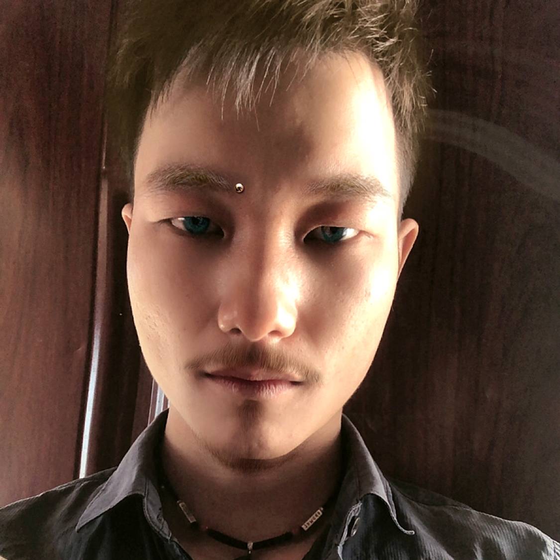 顺心凝眸呓语的照片