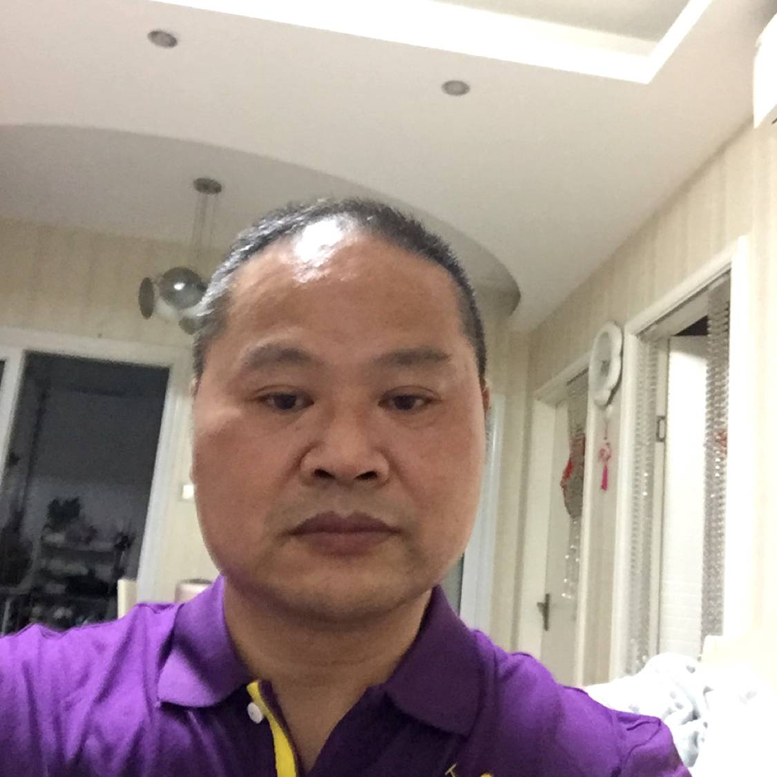 个性拿流年的照片