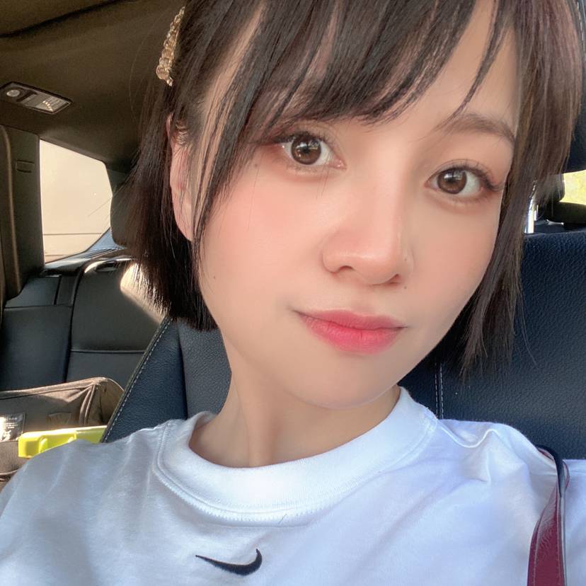 他的女朋友的照片