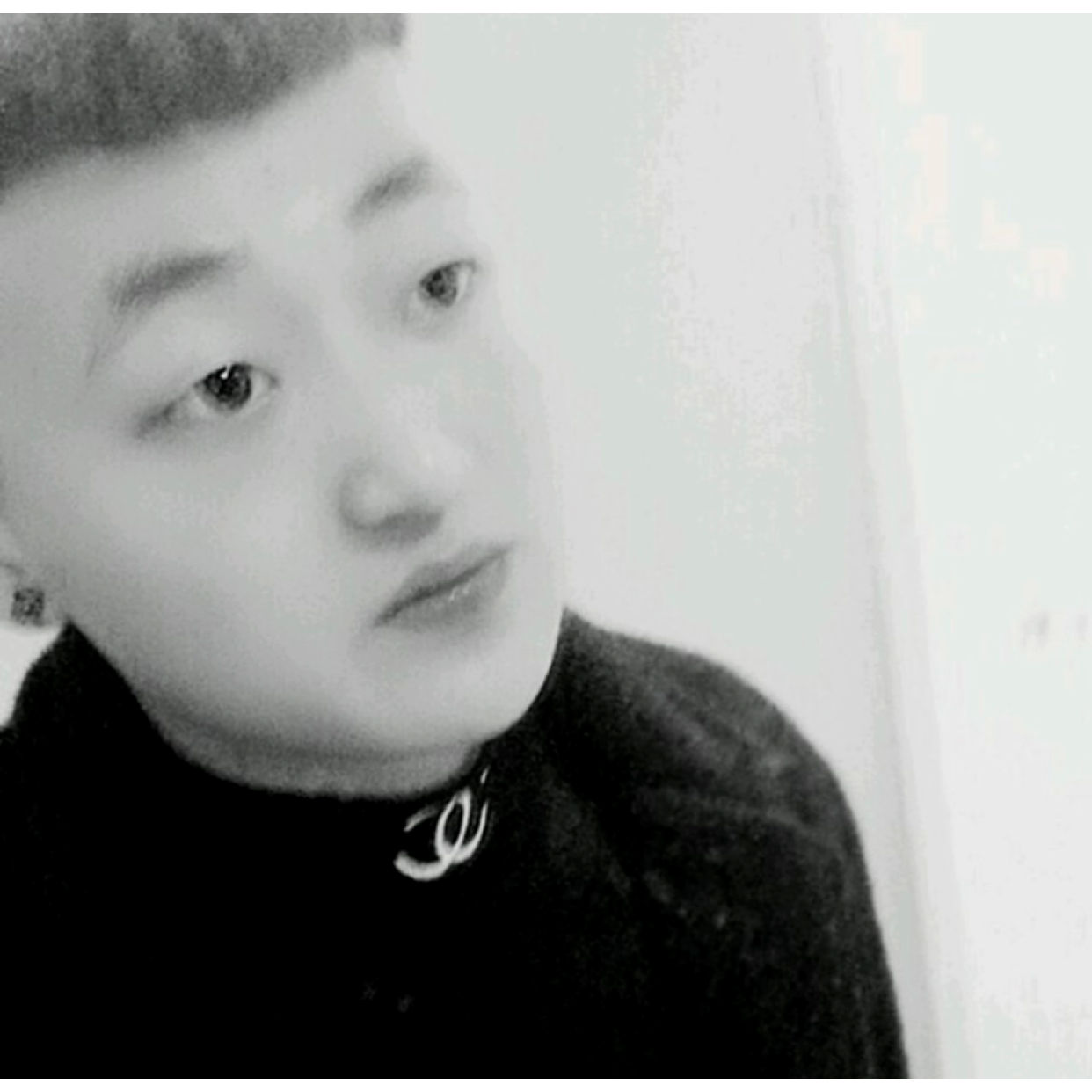 一个非常哇塞的男的照片